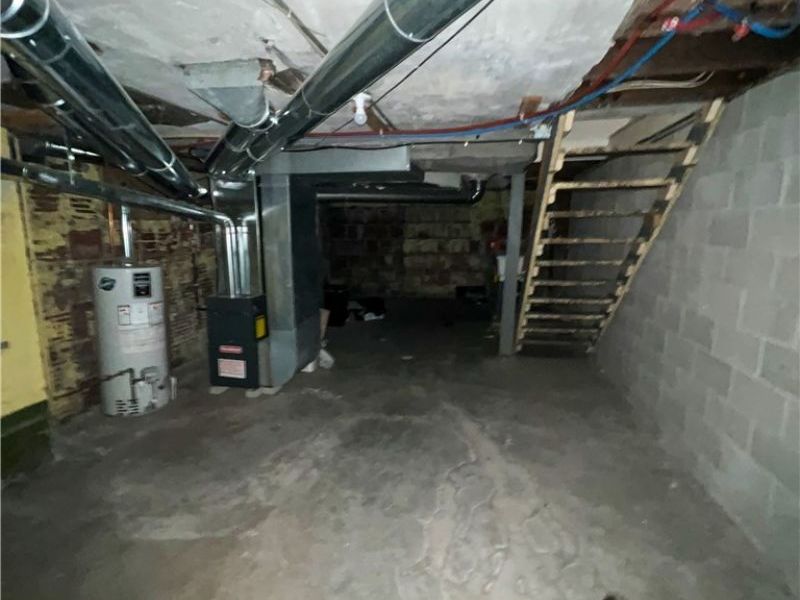 302 Huntington Avenue, Akron, OH 44306 Photo 6