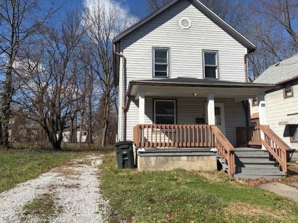 566 Sumner Street , Akron, OH 44311
