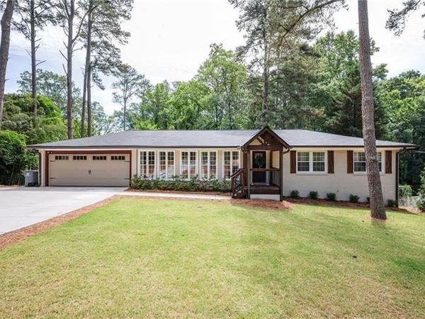 273 Skyland Drive , Roswell, GA 30075