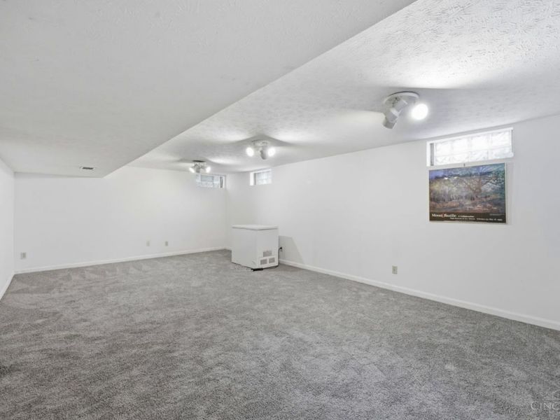 8785 Mockingbird Lane, Springfield Twp., OH 45231 Photo 27