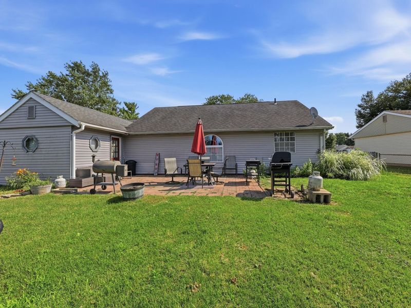 1725 Sioux Drive, Circleville, OH 43113 Photo 13