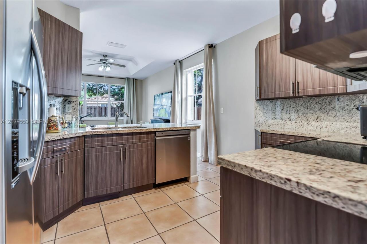 16728 SW 36th St, Miramar, FL 33027 Photo