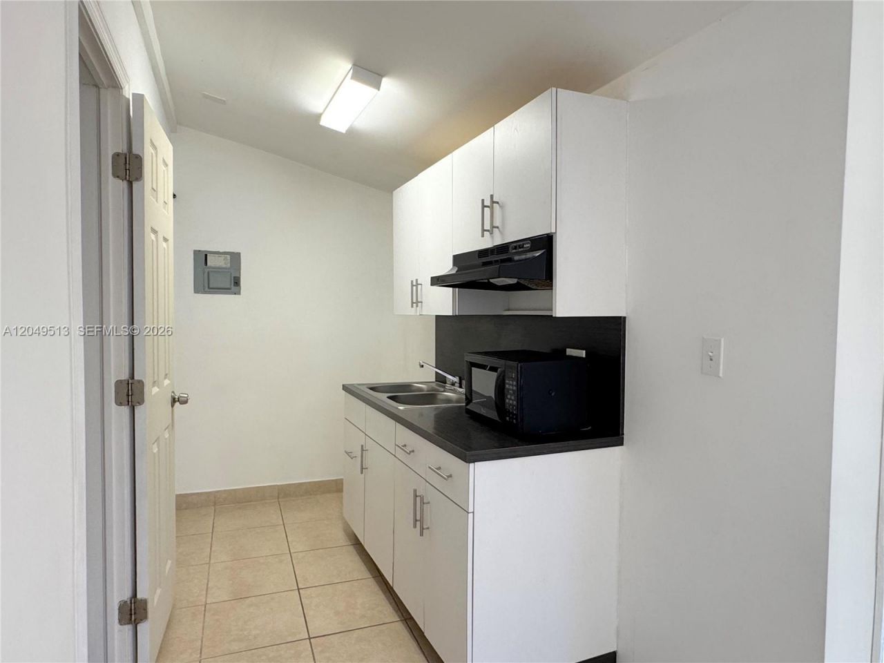 2461 NW 5th St , Unit #C, Miami, FL 33125 Photo