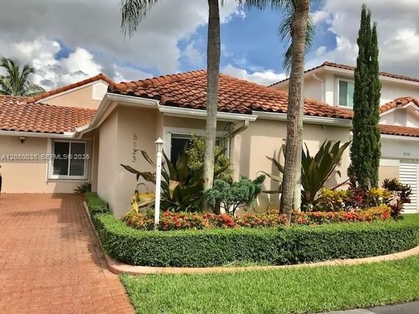 5123 NW 106th Ave , Doral, FL 33178