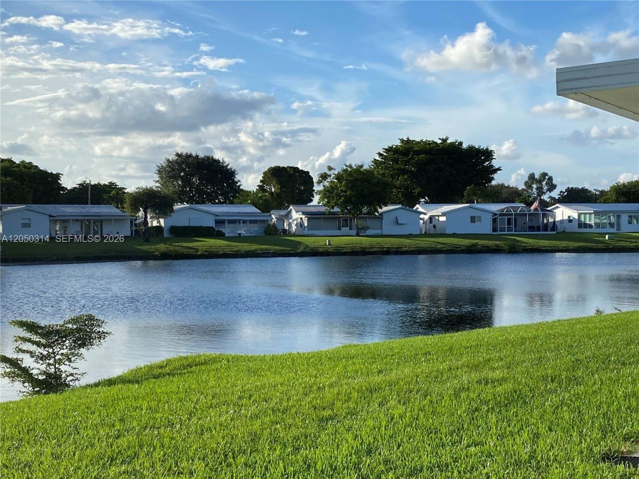 1009 NW 88th Ave , Unit B87, Plantation, FL 33322 Photo
