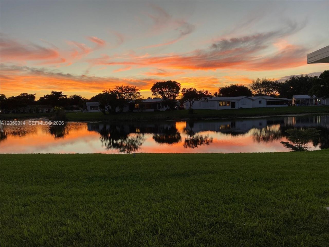 1009 NW 88th Ave , Unit B87, Plantation, FL 33322 Photo