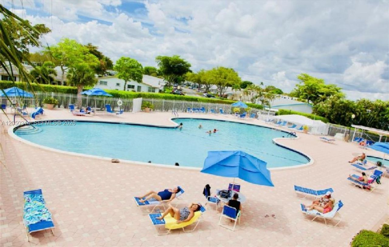 1009 NW 88th Ave , Unit B87, Plantation, FL 33322 Photo