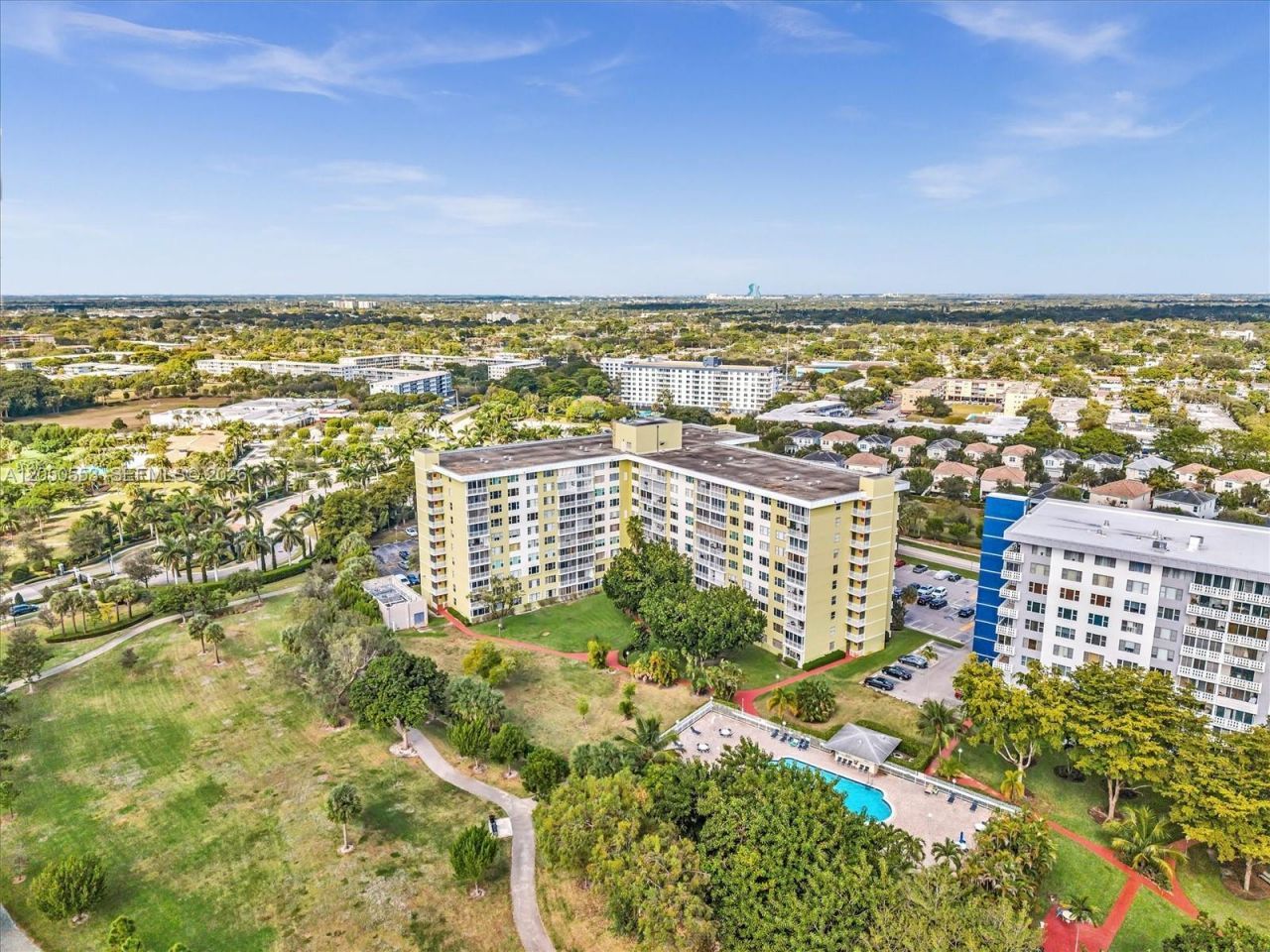 4400 Hillcrest Dr , Unit 617B, Hollywood, FL 33021 Photo
