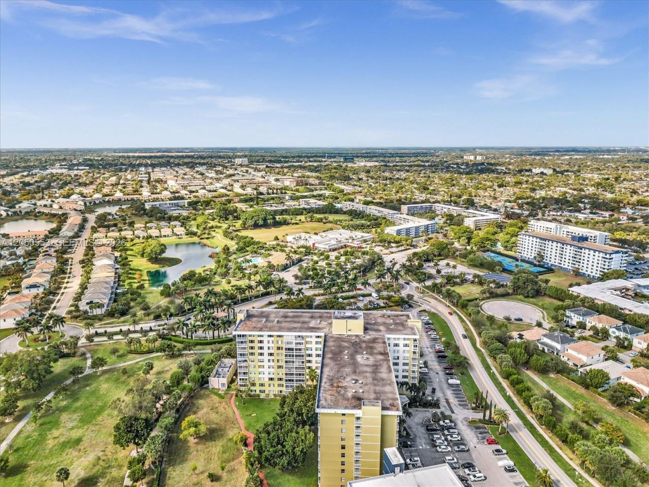 4400 Hillcrest Dr , Unit 617B, Hollywood, FL 33021 Photo