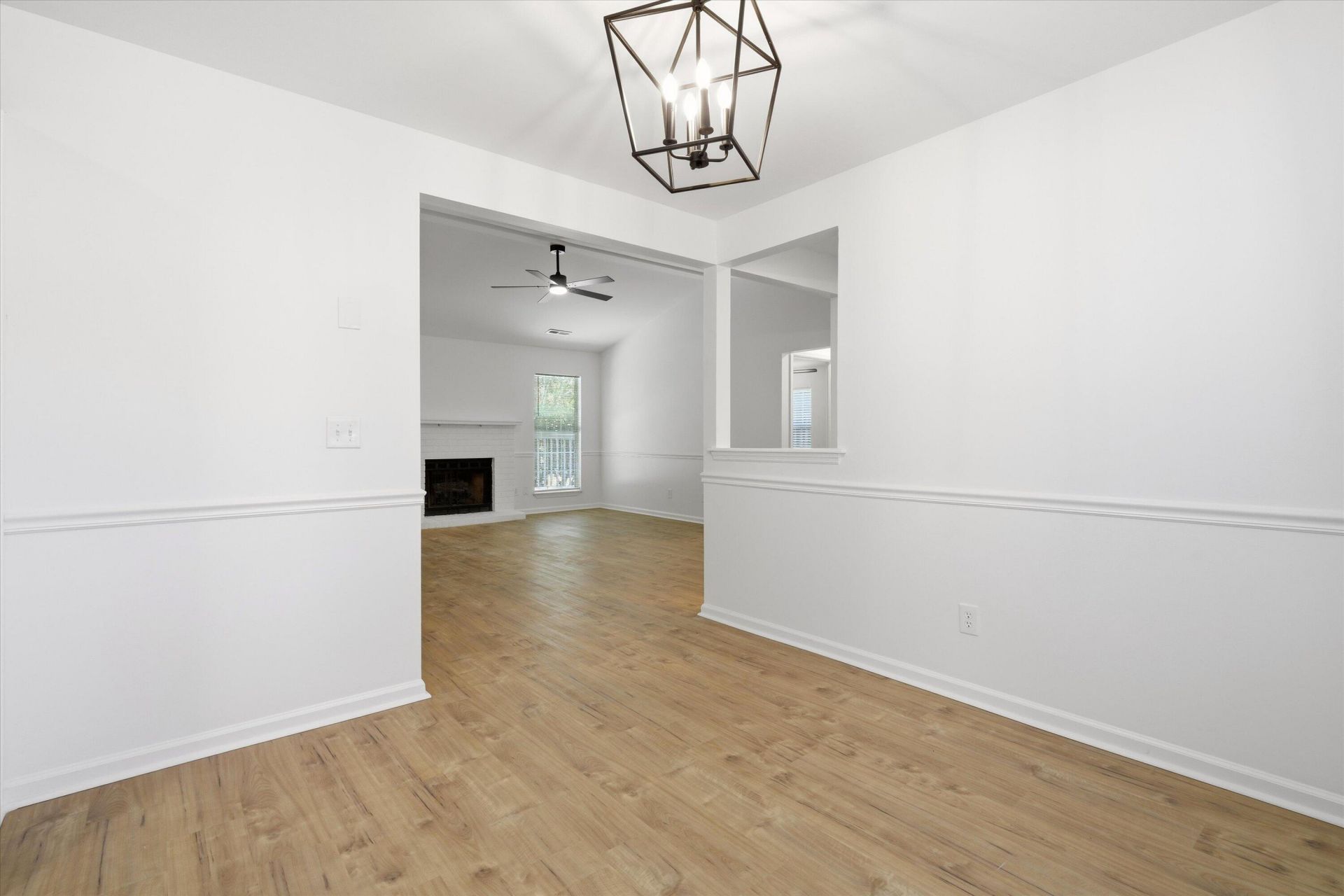 2403 Castlereagh Road Photo 15