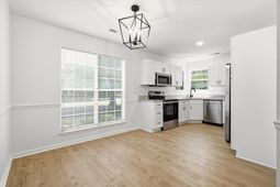 2403 Castlereagh Road photo 4