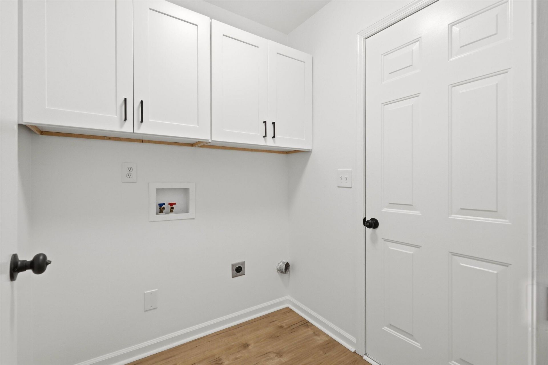 2403 Castlereagh Road Photo 32