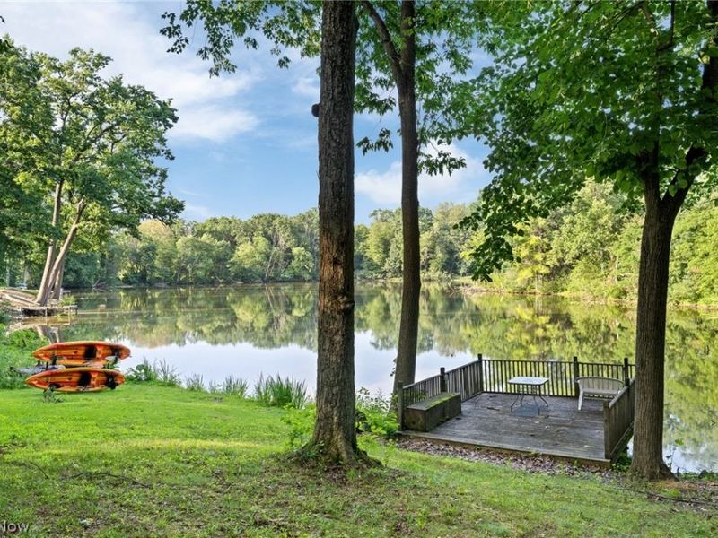 2391 Lyndon Drive, Uniontown, OH 44685 Photo 2