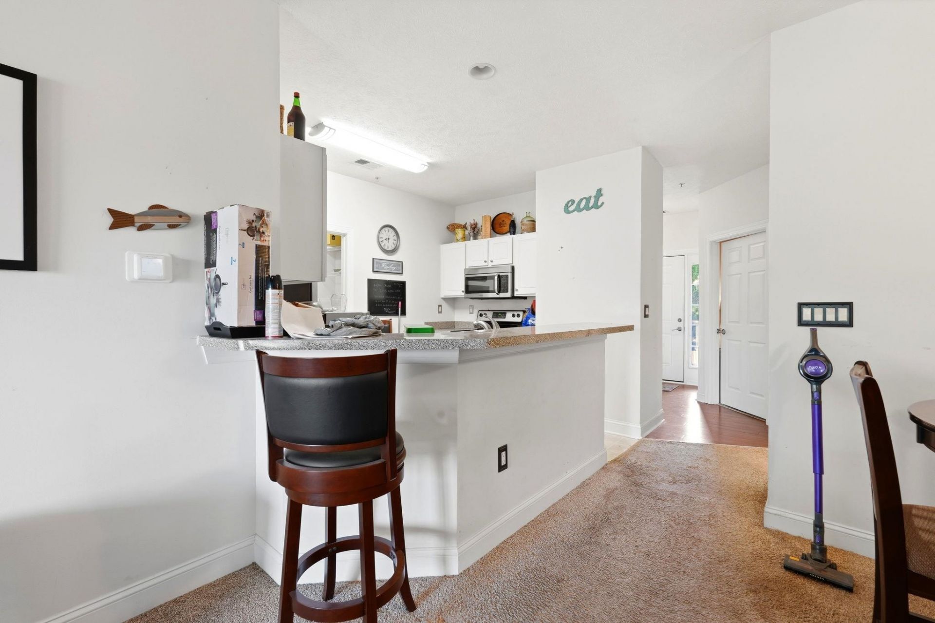 6000 Windsor Green Way  Photo 14