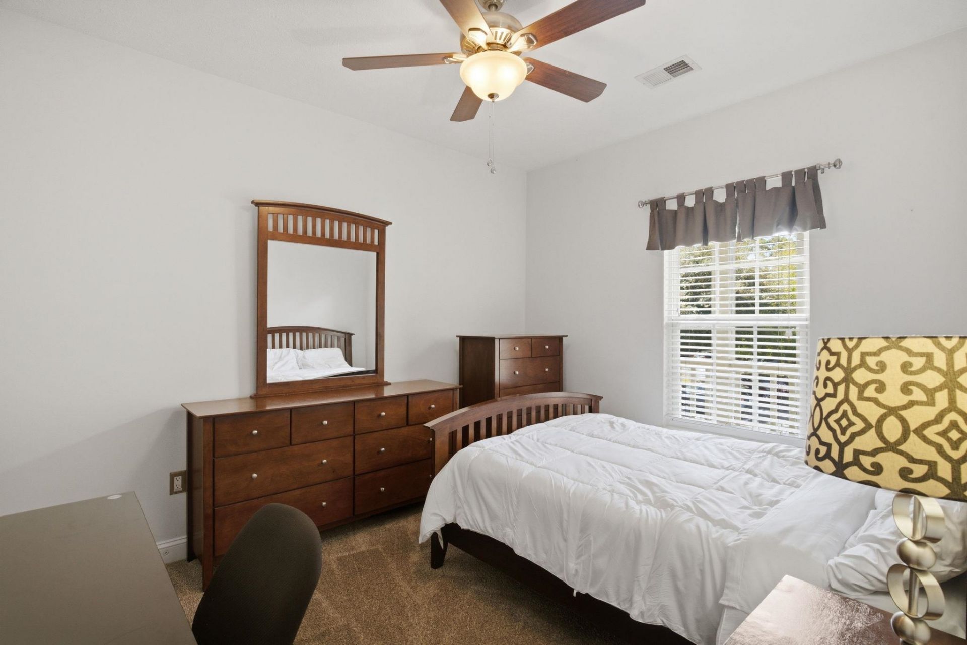 6000 Windsor Green Way Photo 14