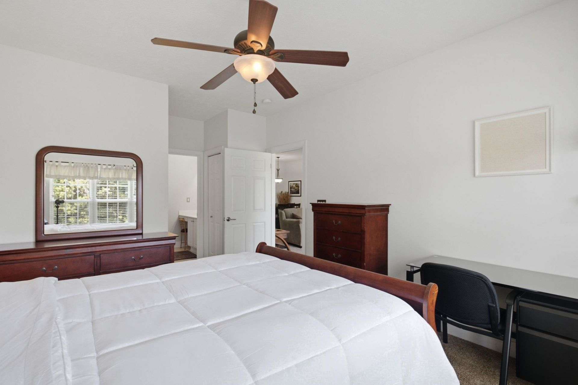 6000 Windsor Green Way Photo 20