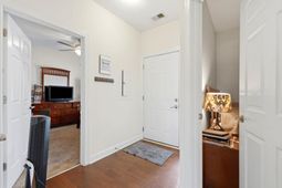 6000 Windsor Green Way  photo 4