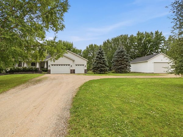 7135 167th Street E, Prior Lake, MN 55372