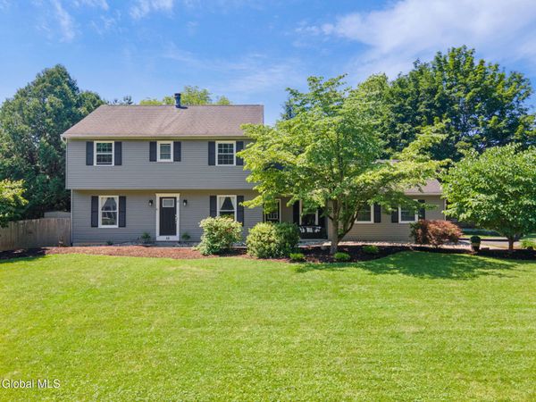 58 Middlesex Drive, Slingerlands, NY 12159