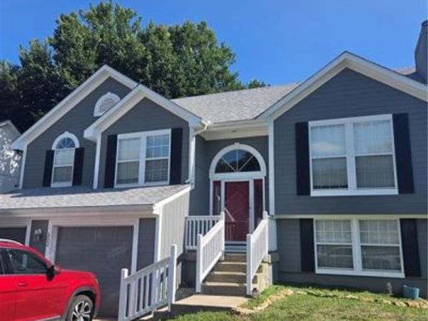 303 Crystal Drive, Belton, MO 64012