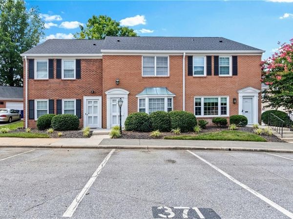 371 Hanover Arms Court , Winston-Salem, NC 27104