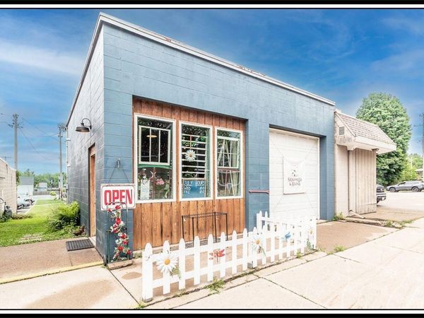 185 E STATE STREET, Iola, WI 54945