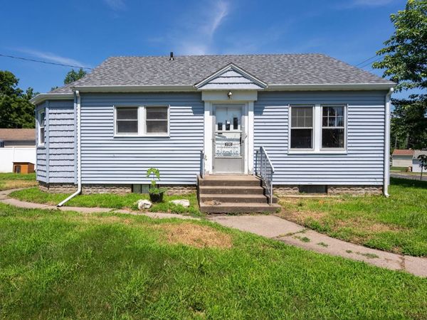 2192 Frisco Drive , Davenport, IA 52804