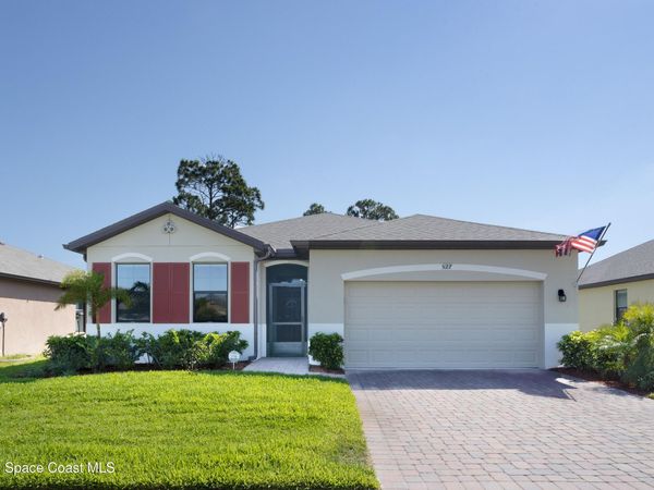 527 Old Country Road SE , Palm Bay, FL 32909