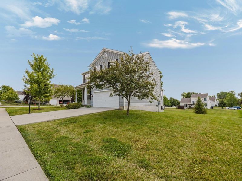 1752 Keela Drive, Pataskala, OH 43062 Photo 2