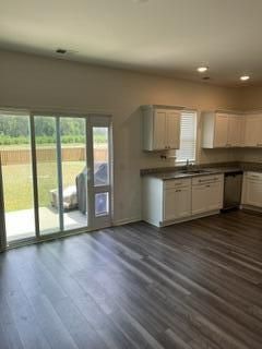 550 Polaris Way Photo 14