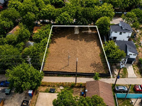 2017 E 8th ST, Austin, TX 78702