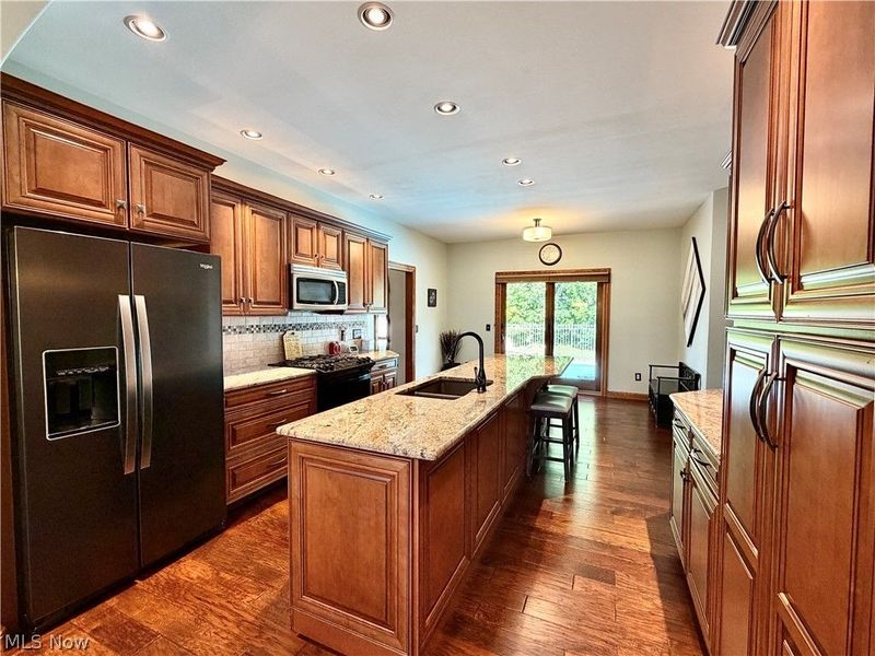 2101 Oakwood Street, Girard, OH 44420 Photo 5