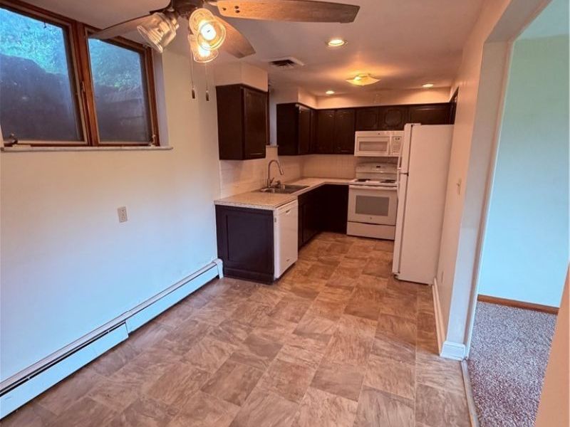 12276 Cleveland Avenue NW, Uniontown, OH 44685 Photo 12