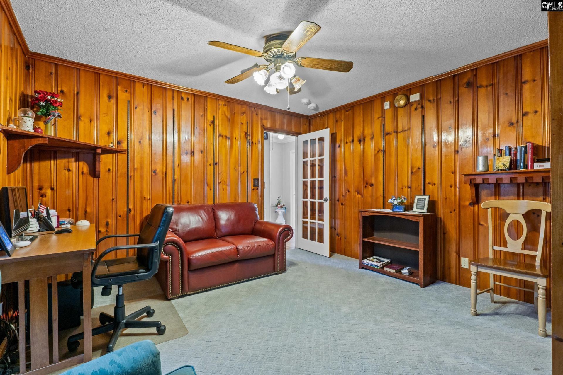 135 Newcastle Drive Photo 15