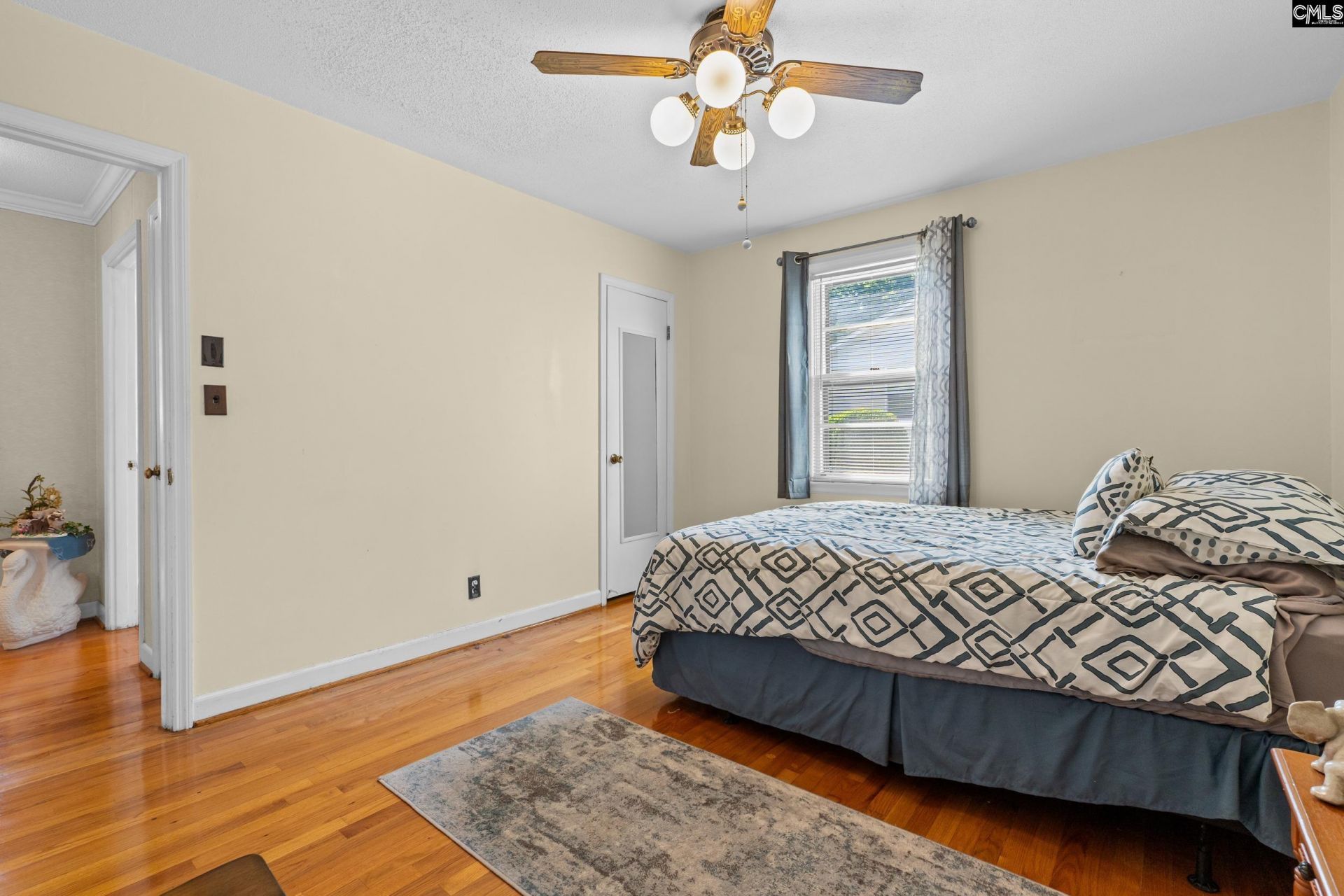 135 Newcastle Drive Photo 22