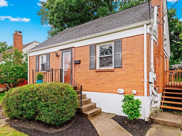 345 Durrell Avenue, Wyoming, OH 45215