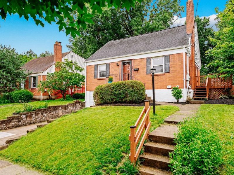 345 Durrell Avenue, Wyoming, OH 45215 Photo 3