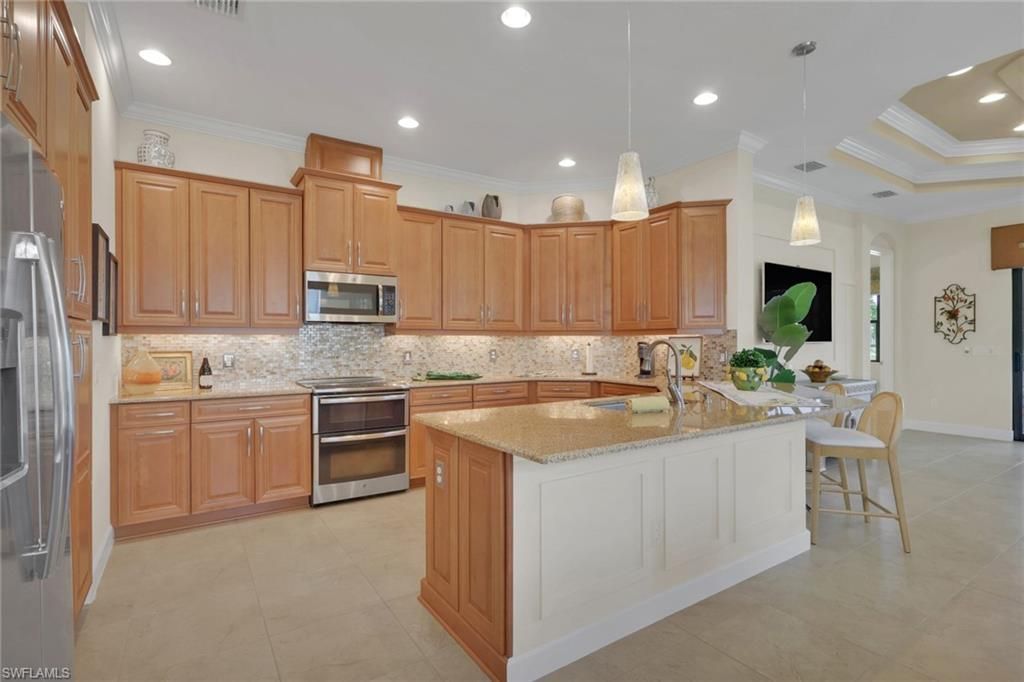 9142 Isla Bella Cir , Bonita Springs, FL 34135 Photo