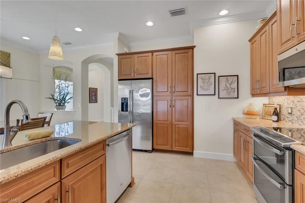 9142 Isla Bella Cir , Bonita Springs, FL 34135 Photo