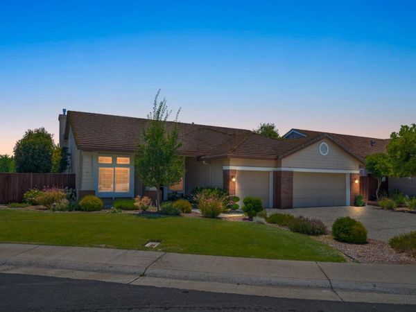 4901 Bradford Pl, Rocklin, CA 95765