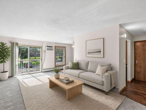 921 11th Avenue S, Unit 5, Hopkins, MN 55343