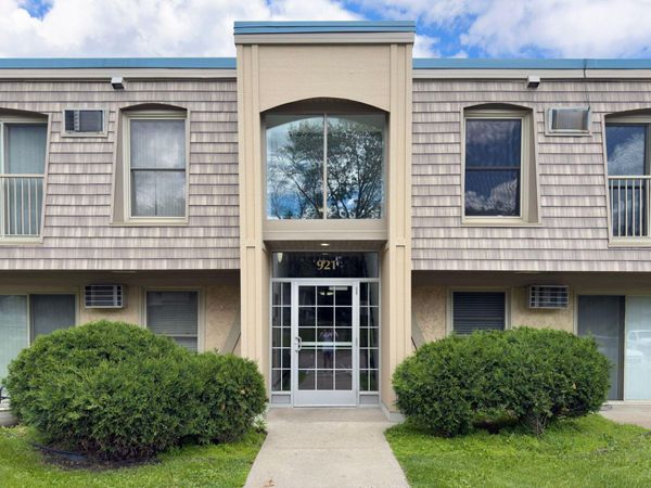921 11th Avenue S, Unit 5, Hopkins, MN 55343
