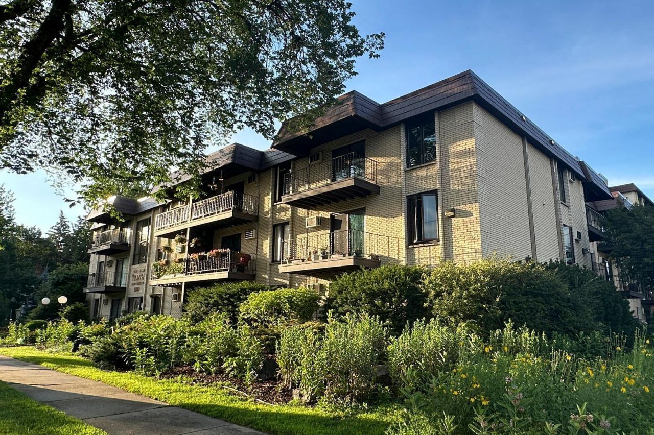 2809 E Minnehaha Parkway, Minneapolis, MN 55417
