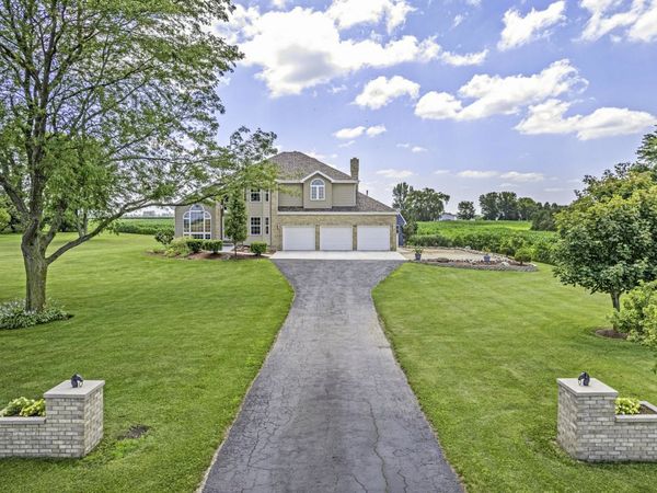 1758 N 44th Road , Leland, IL 60531