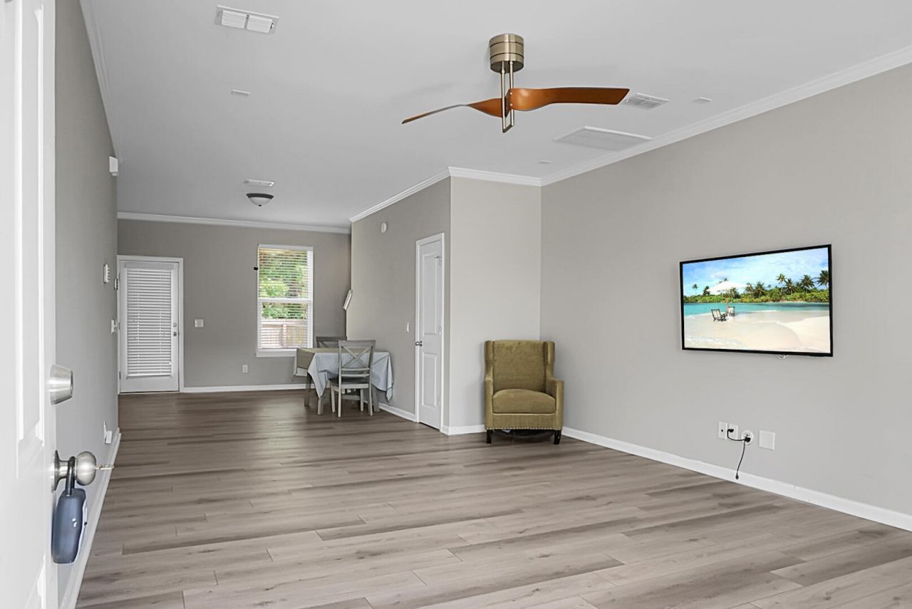 243 Oglethorpe Circle Photo 10