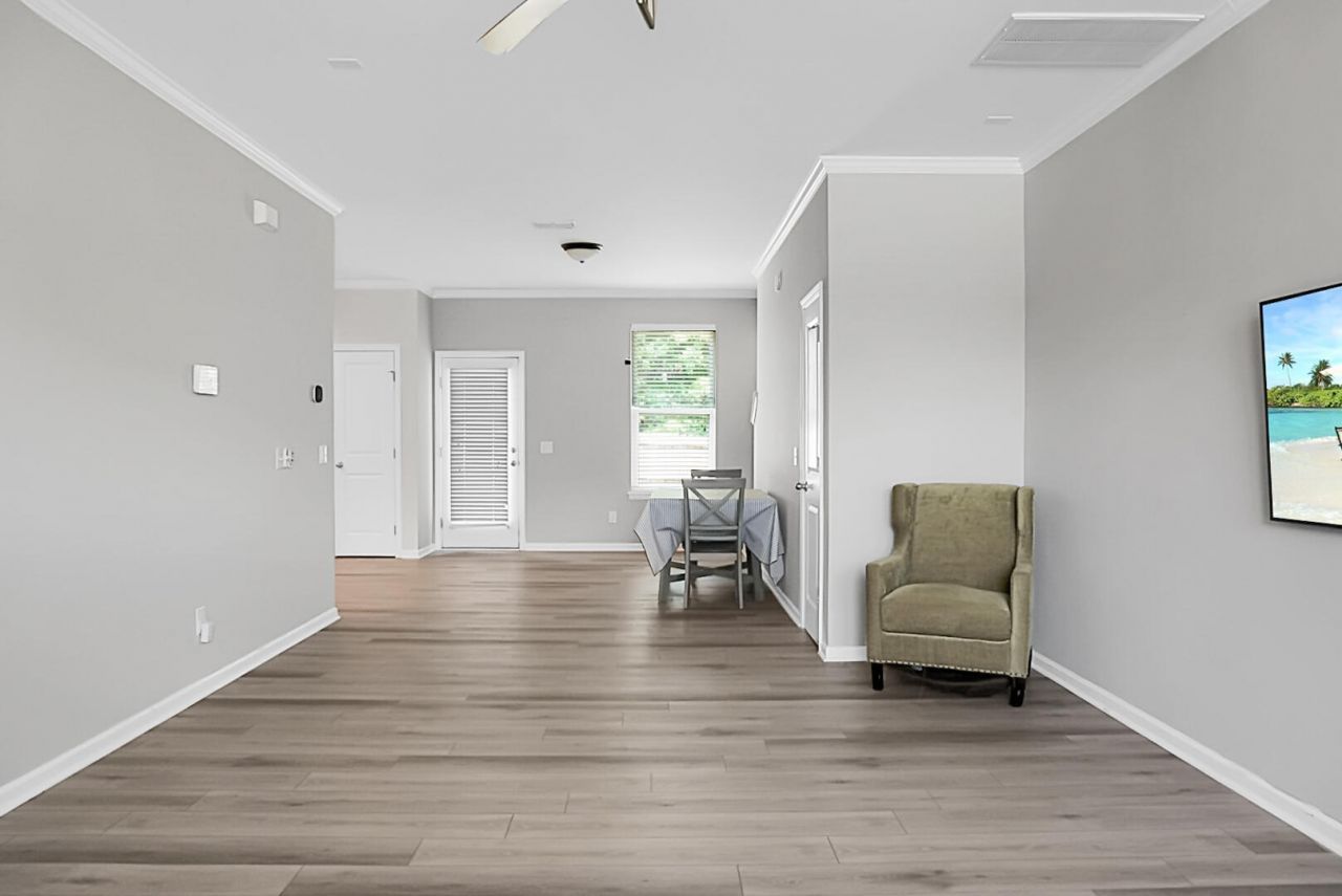 243 Oglethorpe Circle Photo 12
