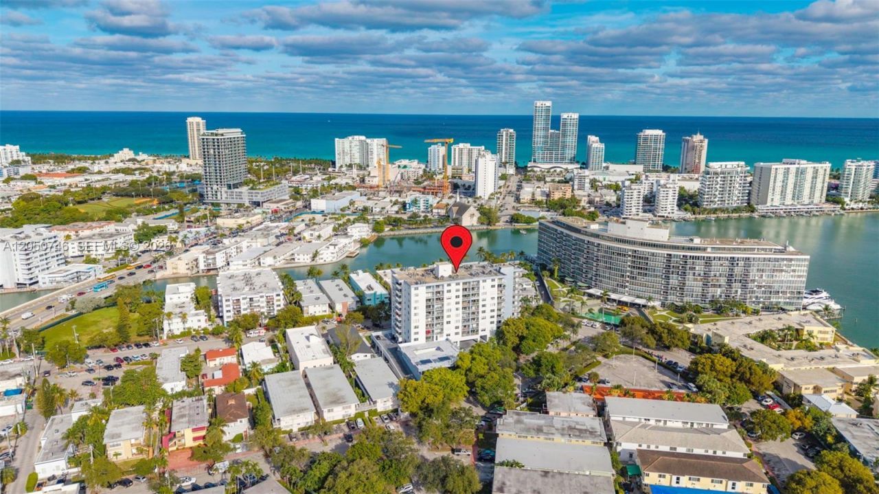 6900 Bay Dr , Unit 5C, Miami Beach, FL 33141 Photo