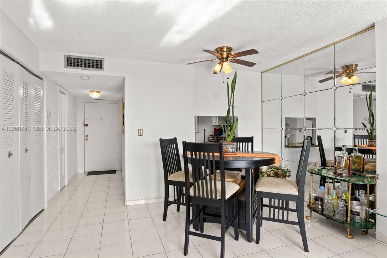 6900 Bay Dr , Unit 5C, Miami Beach, FL 33141 Photo