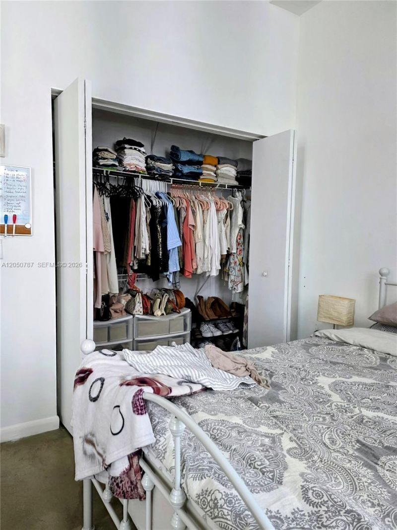 234 NE 3rd St , Unit UPH09, Miami, FL 33132 Photo