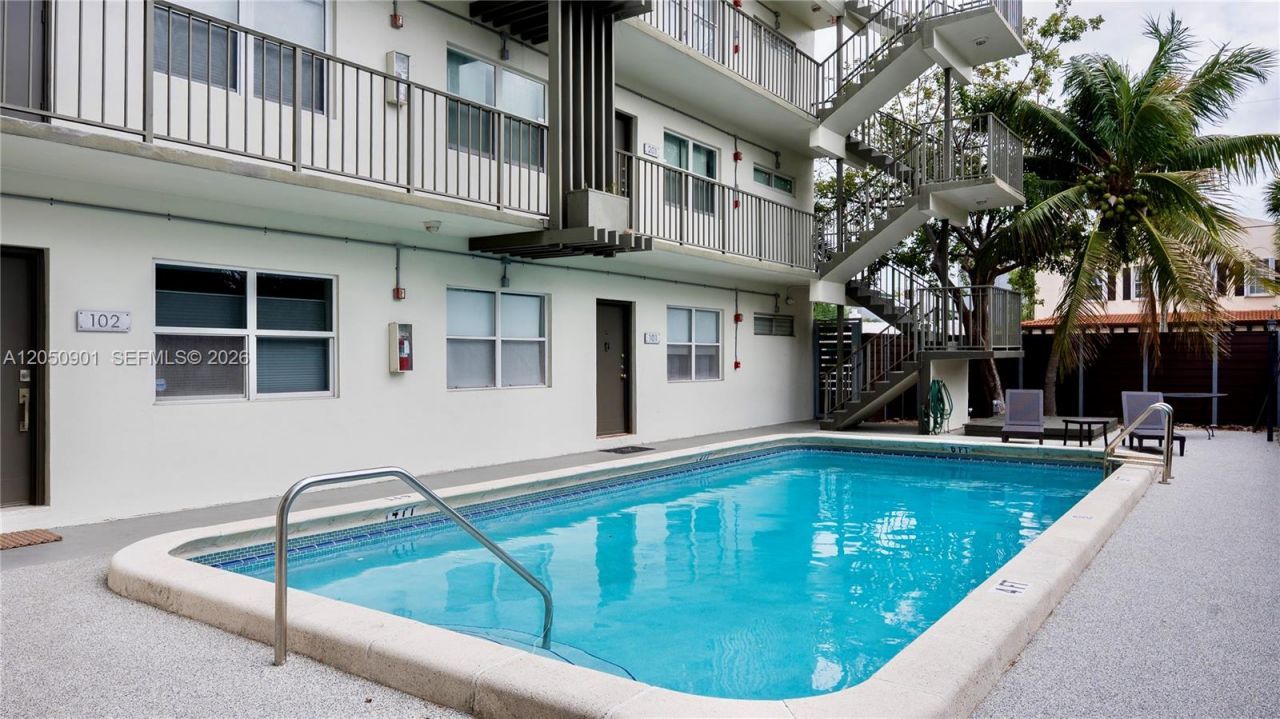 609 NE 13th Ave , Unit 302, Fort Lauderdale, FL 33304 Photo
